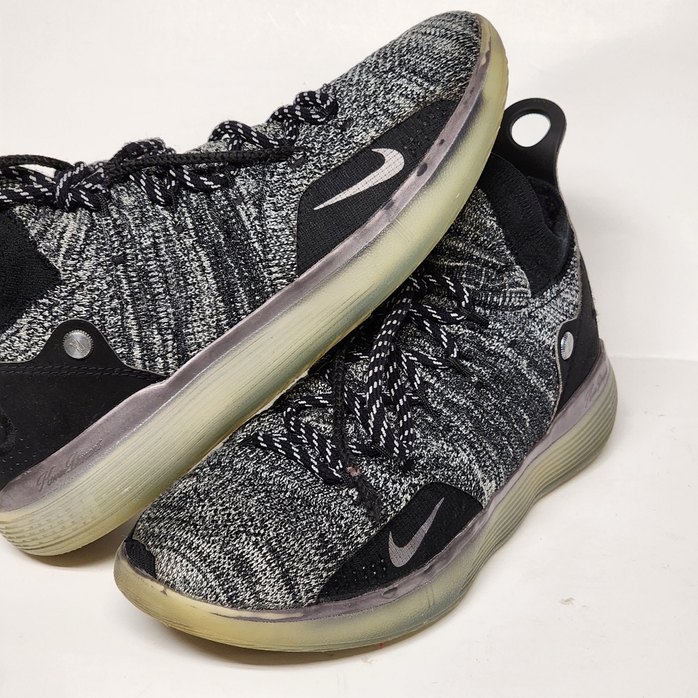 Nike Zoom KD 11 Still KD Flyknit Kevin Durant Basketball Shoes (Men's 8, black) - Picture 12 of 12